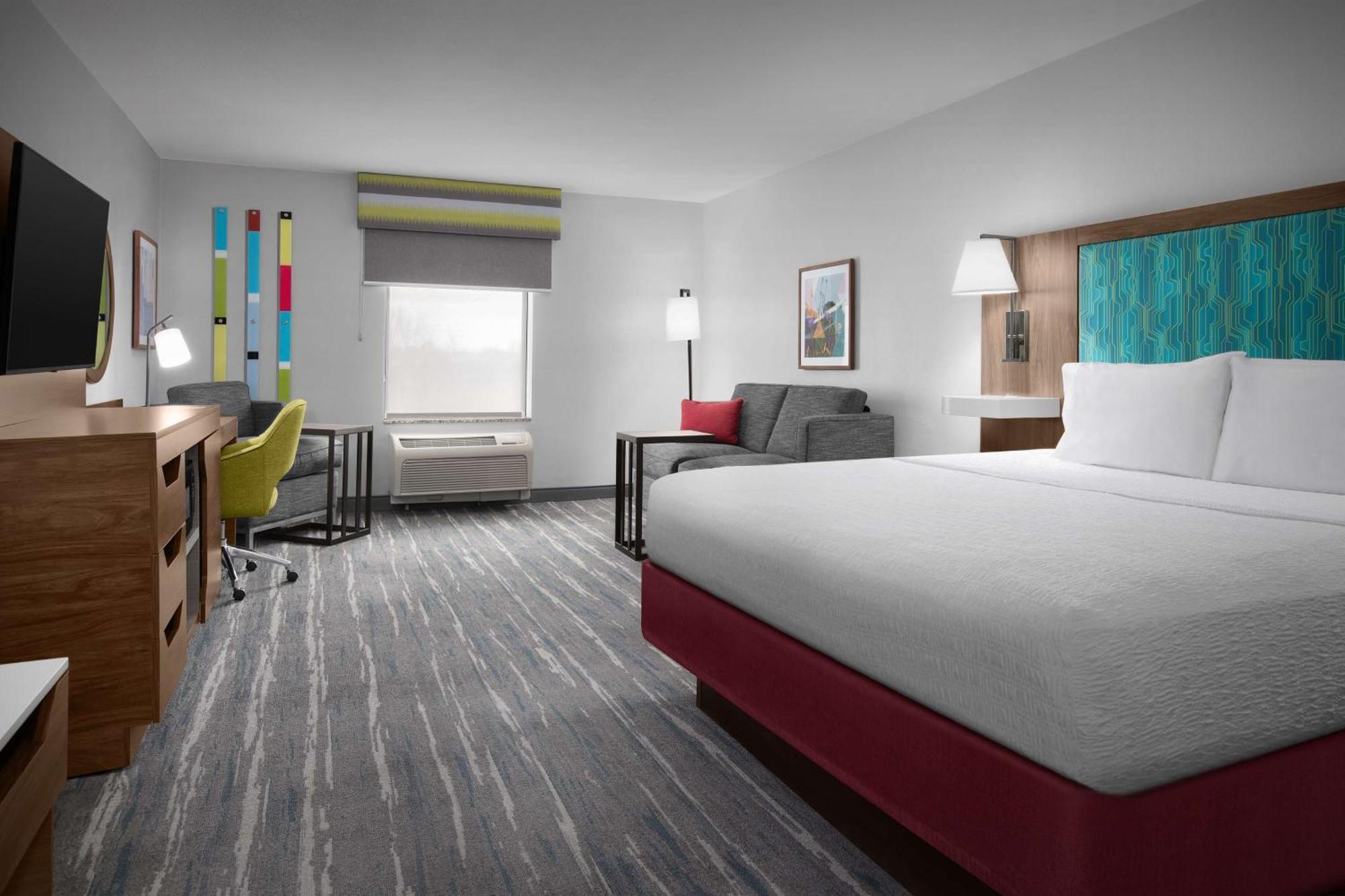 Hampton Inn Yorkville Екстериор снимка