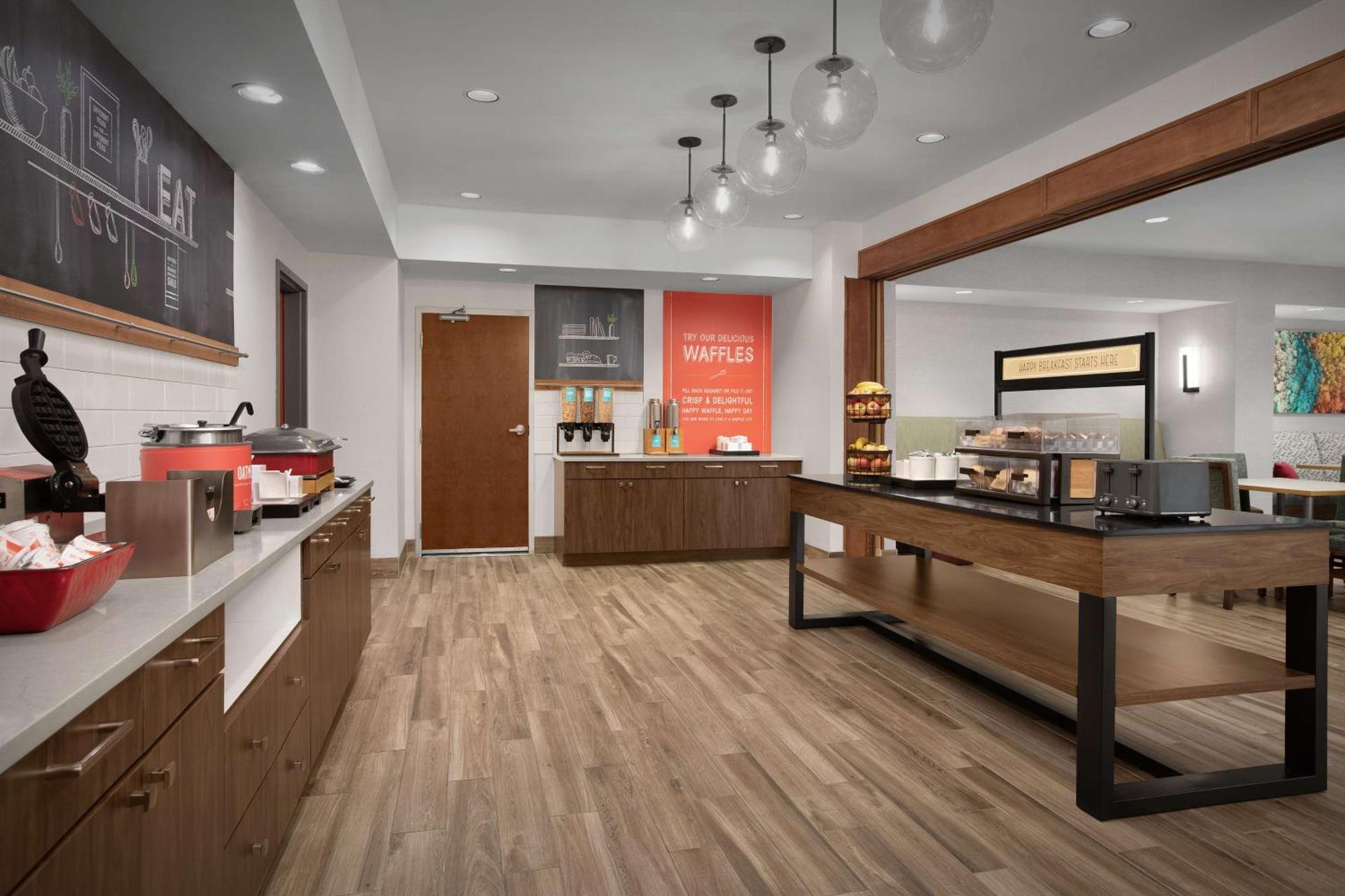 Hampton Inn Yorkville Екстериор снимка