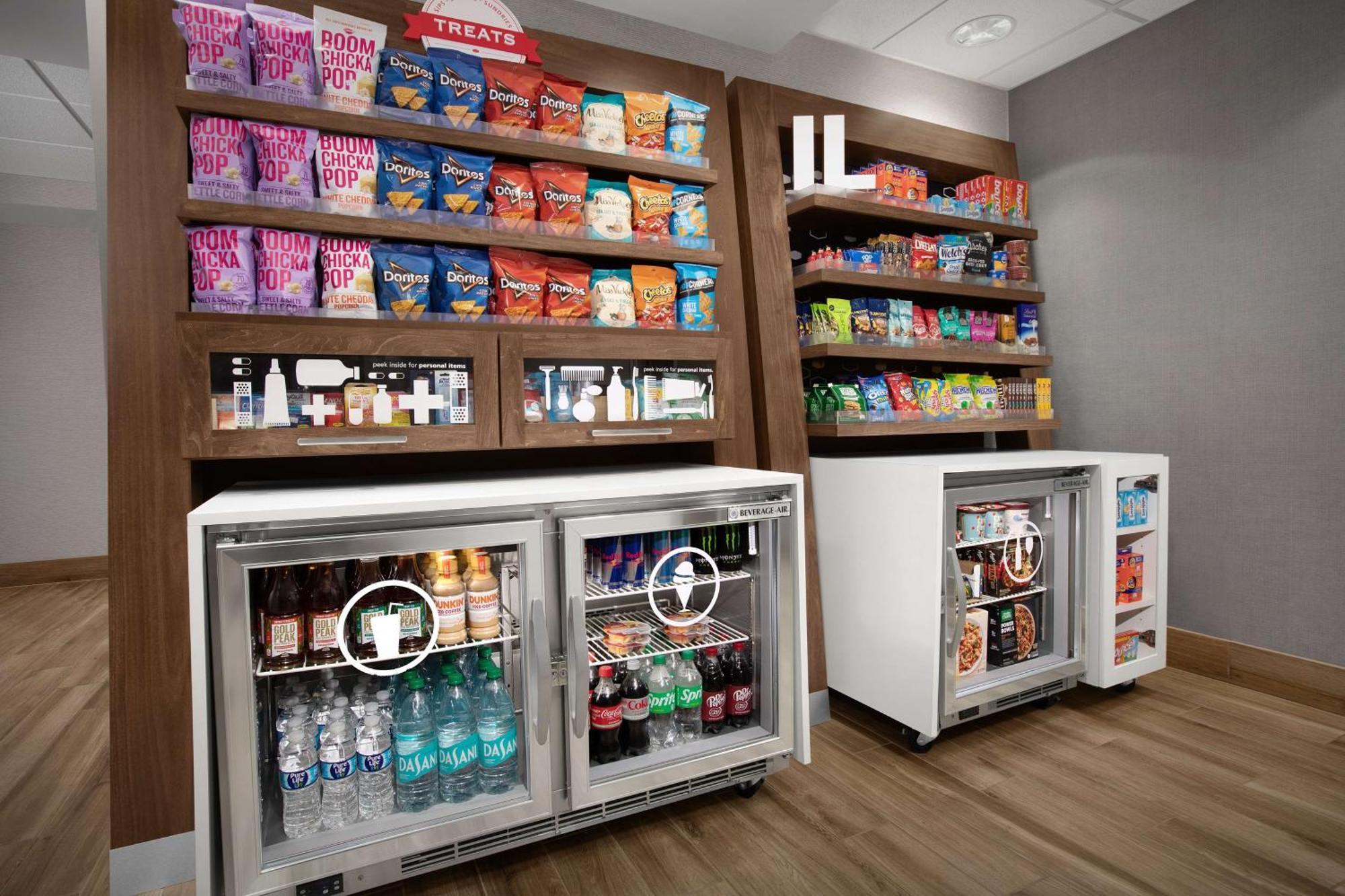 Hampton Inn Yorkville Екстериор снимка