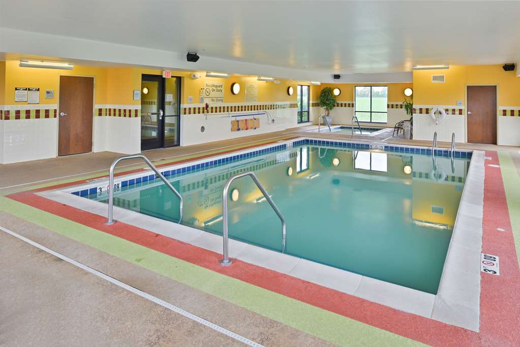 Hampton Inn Yorkville Съоръжения снимка